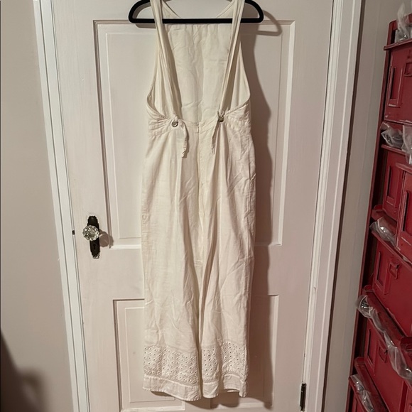 Urban Outfitters Cream Sleeveless Jumpsuit with Eyelet Hem Size S/P 100% cotton - Picture 7 of 11
